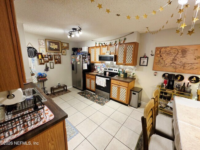 Building Photo - 5671 Ellis Trace Dr