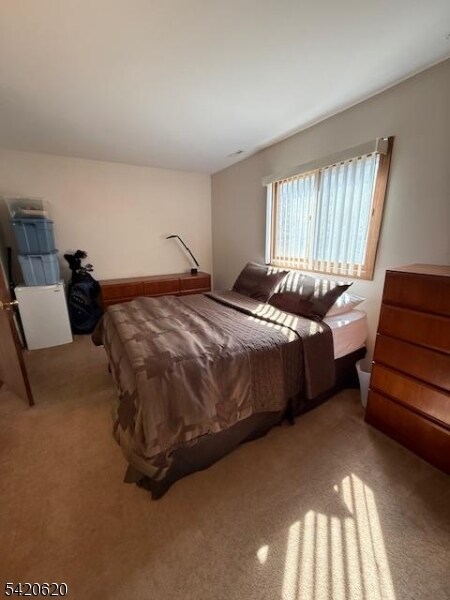 Building Photo - 2 Stowe Ct