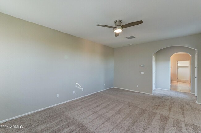 Building Photo - 14771 N 177th Ave