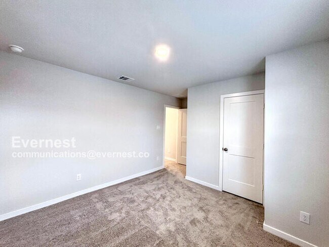 Building Photo - 32506 Timber Point Dr