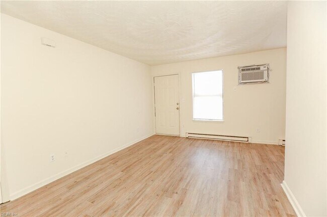 Interior Photo - 201 W 34th Street