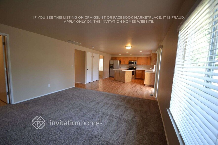 Building Photo - 6740 NE 1st Pl