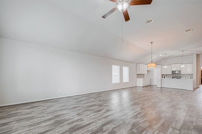 Building Photo - 31118 Gulf Cypress Ln