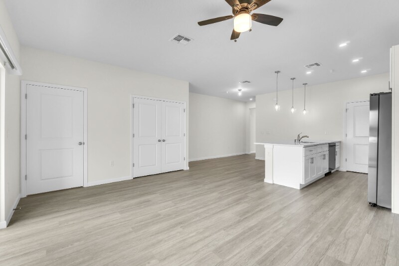 Building Photo - 2549 Slim Haywood Ave
