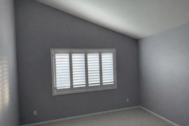 Building Photo - 15116 Providence Ln