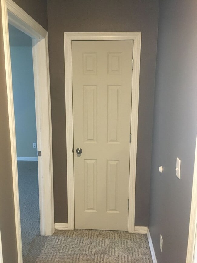 Building Photo - PRE-LEASING Brick 4 Bedroom 2 Bath Home Avail 8/10/26