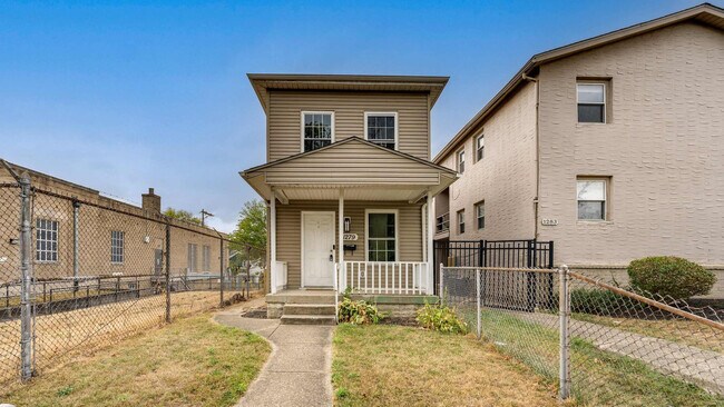 Building Photo - 1279 Indianola Ave