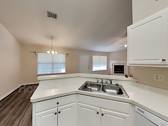 Building Photo - 5258 Hawks Nest Dr