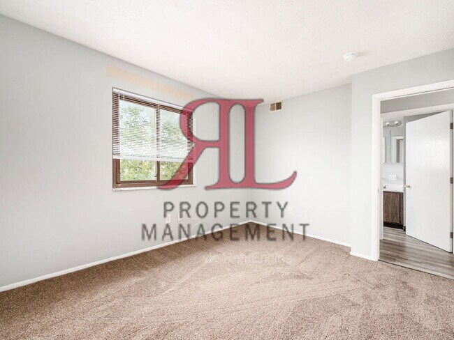 Building Photo - 155 N 17th St