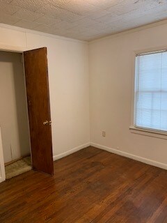 Building Photo - 108 Pine St