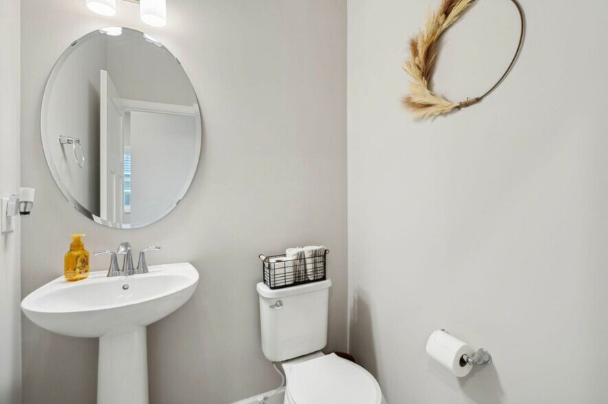 Building Photo - 11351 83rd St NE