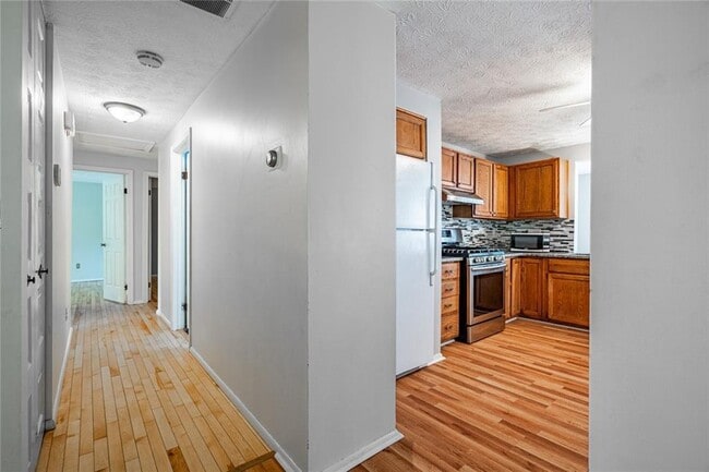 Building Photo - 2843 Pine Meadow Dr