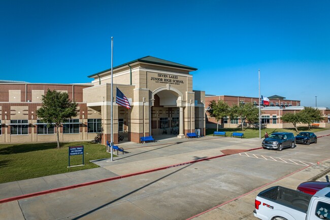 Building Photo - 24822 Diamond Run Ct