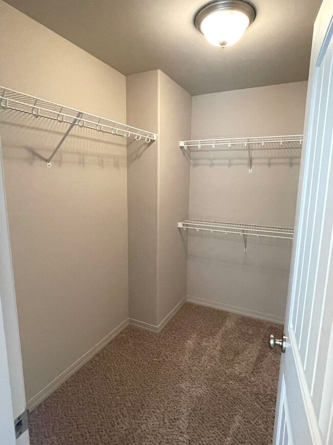 Building Photo - Beautiful Corner Lot Home for Rent in Badg...