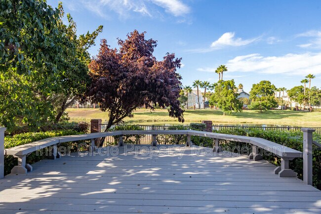 Building Photo - 5771 Gateway Ct
