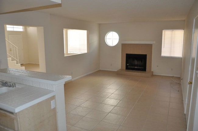 Building Photo - 3332 Mariner Bay St