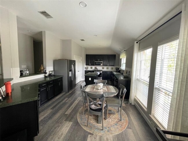 Building Photo - 3023 Bent Tree Loop