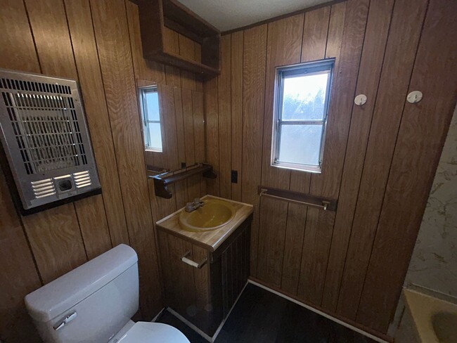 Building Photo - For Rent In Arab