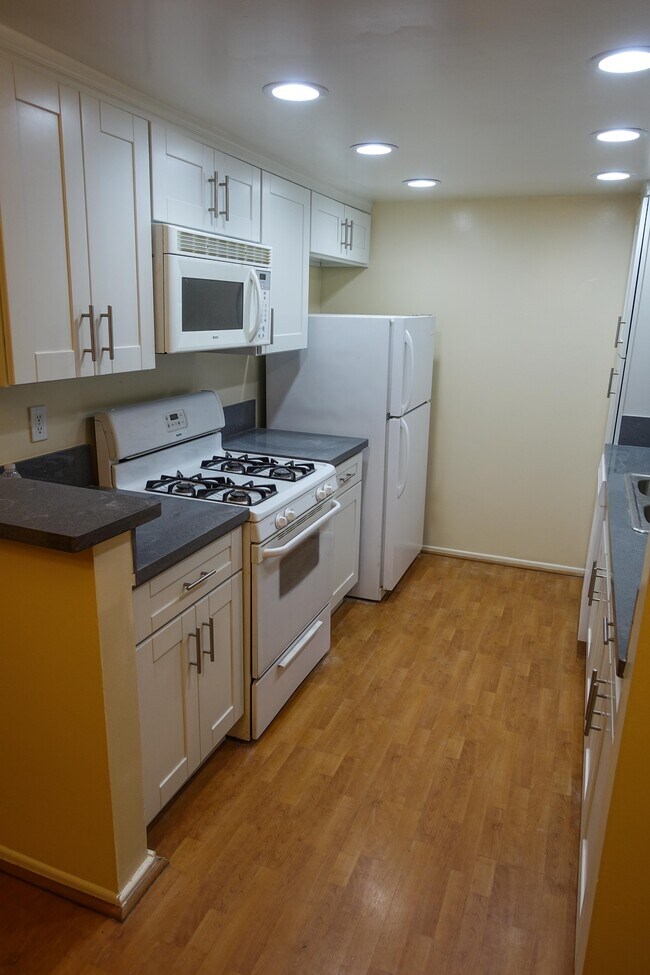 Kitchen - 1730 Camden Ave