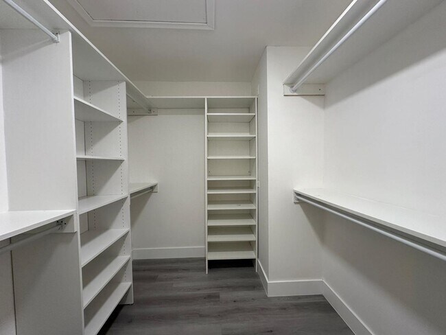 Building Photo - 356 Prestwick Cir