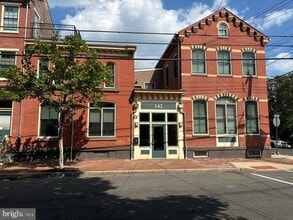 Building Photo - 242 Centre St