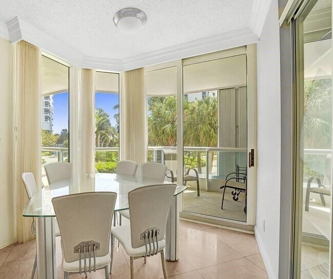 Building Photo - 21055 Yacht Club Dr