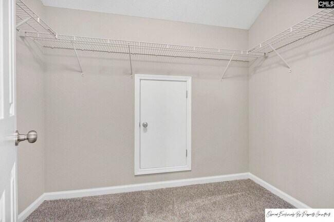 Building Photo - 143 Springhaven Dr