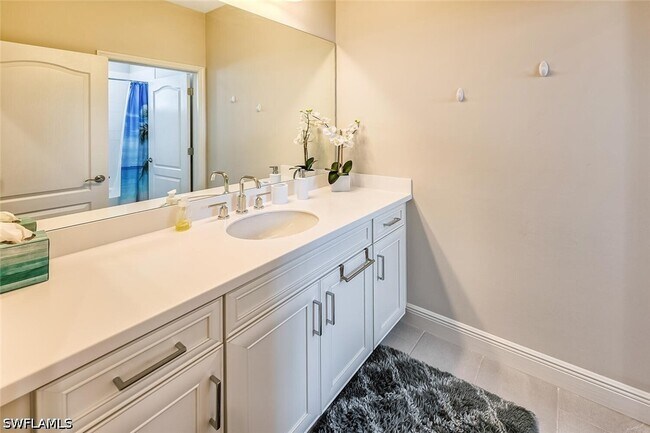 Building Photo - 6954 Avalon Cir