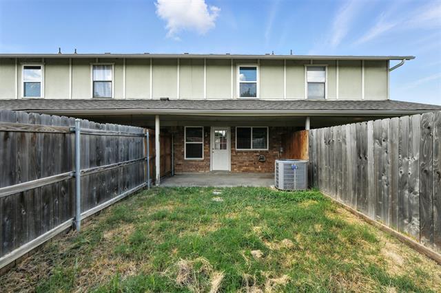 Building Photo - 730 Bluebonnet Dr