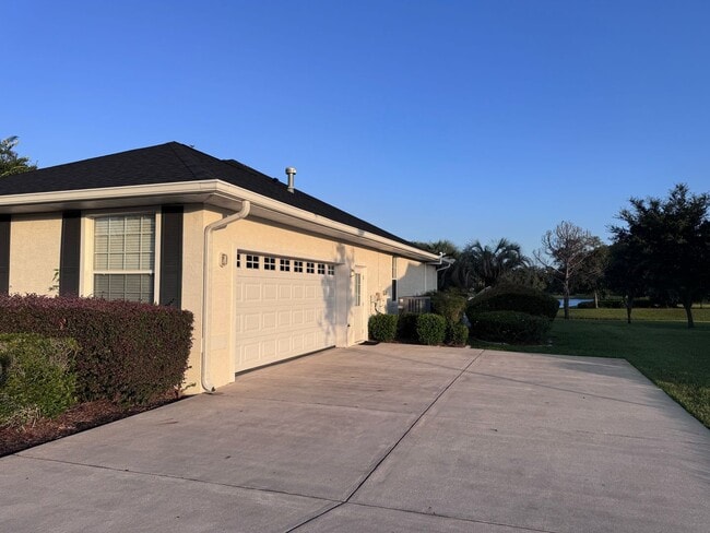 Building Photo - Lake Diamond Golf and County Club Pool Hom...
