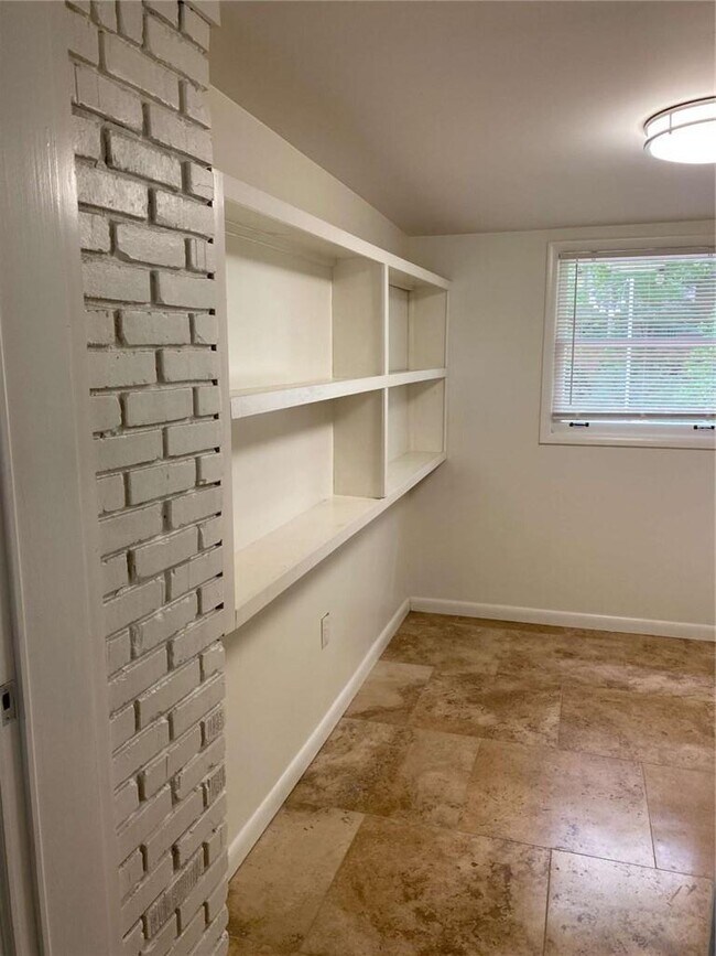 Building Photo - 2731 Hilo Ct