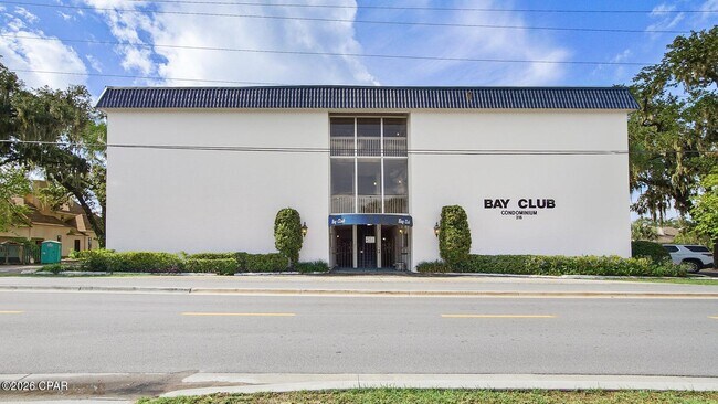 Building Photo - 316 Cherry St