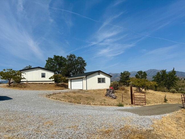 Building Photo - Private Country Retreat on 5 Acres – Moder...
