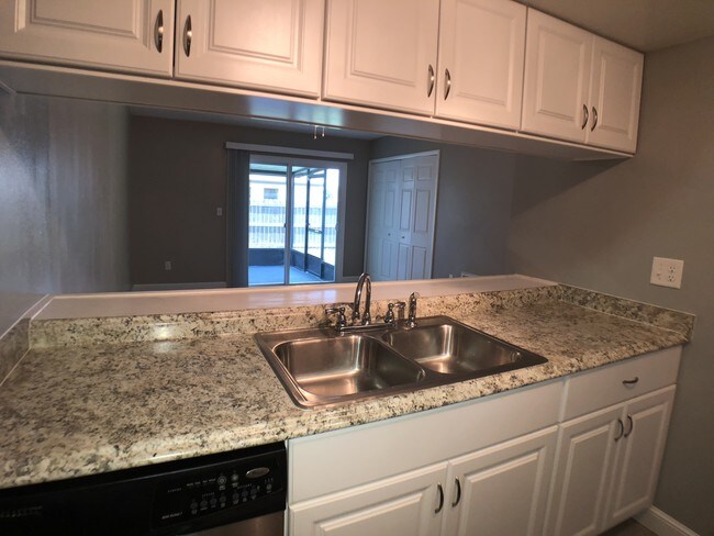 Kitchen Passthrough - 834 Faull Dr