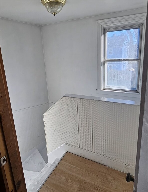 Building Photo - 123 Scott St