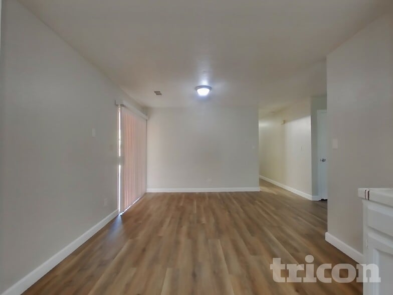 Building Photo - 820 Mamilane