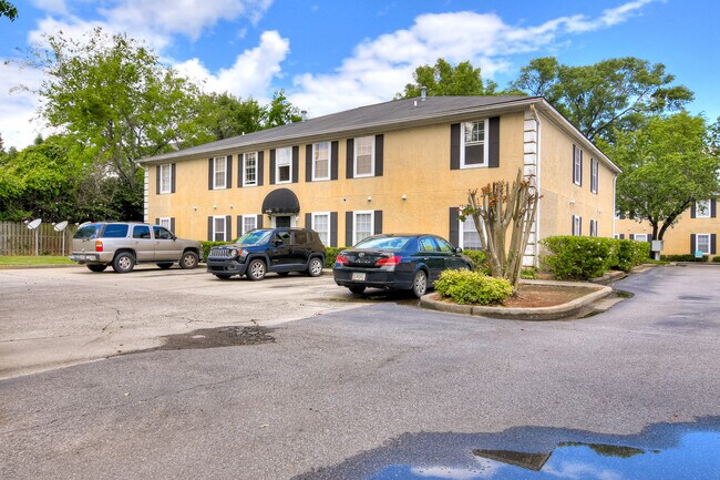 Building Photo - 940 Stevens Creek Rd