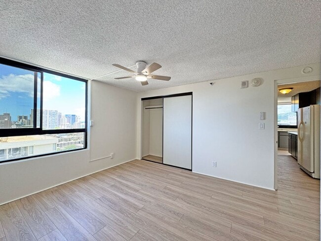 Building Photo - 2724 Kahoaloha Ln