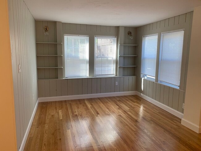 Building Photo - 140 Ames St