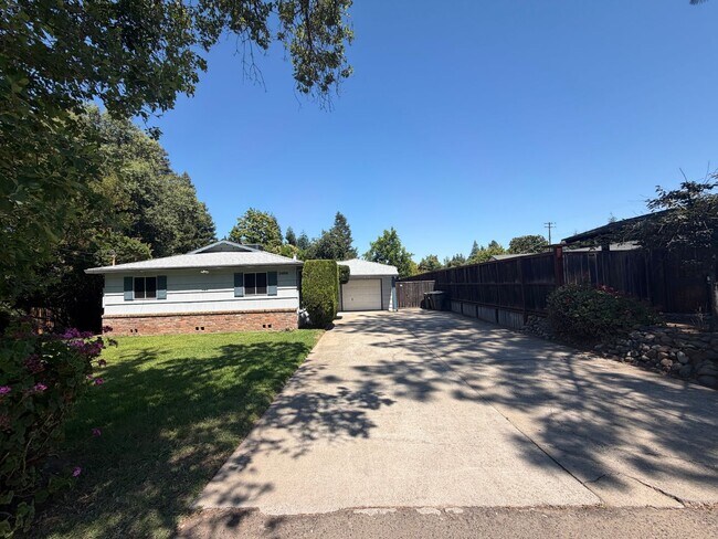Building Photo - Adorable house with large deck,  yard and RV access