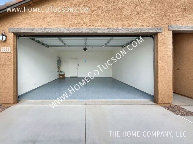 Building Photo - 5618 W Monterey Dr