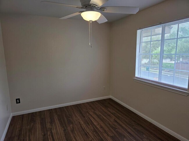 Building Photo - 3308 Elija St