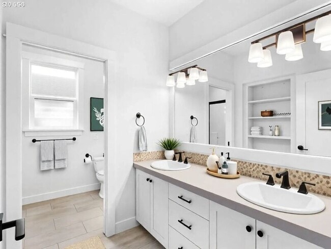 Building Photo - 9010 SW Inez St