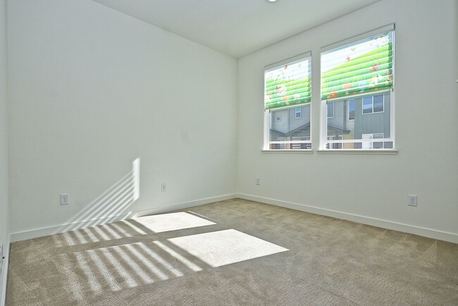 Building Photo - Beautiful Modern 3BR Home in the Heart of Milpitas