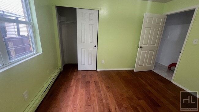 Building Photo - Schenectady Ave