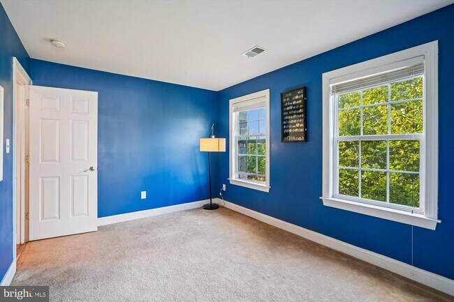 Building Photo - 8761 Ellis Mill Dr