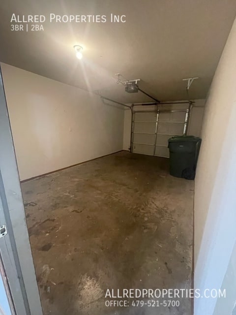 Building Photo - 317 E Asher Ct