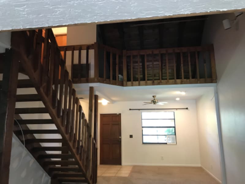 Building Photo - 187 NE 6th Ct