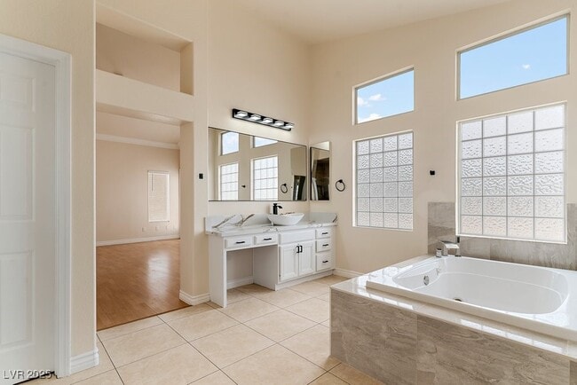 Building Photo - 8594 Lambert Dr