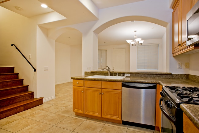 Building Photo - 2339 Chiquita Ln